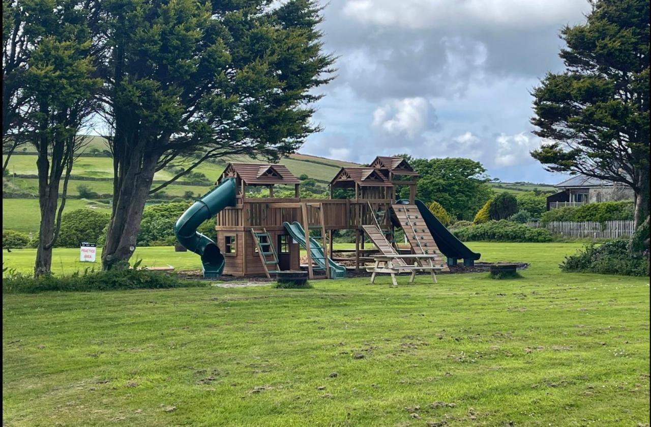 Bushwood-Beautifully Fitted Wooden Lodge Helston Cornwall Dış mekan fotoğraf